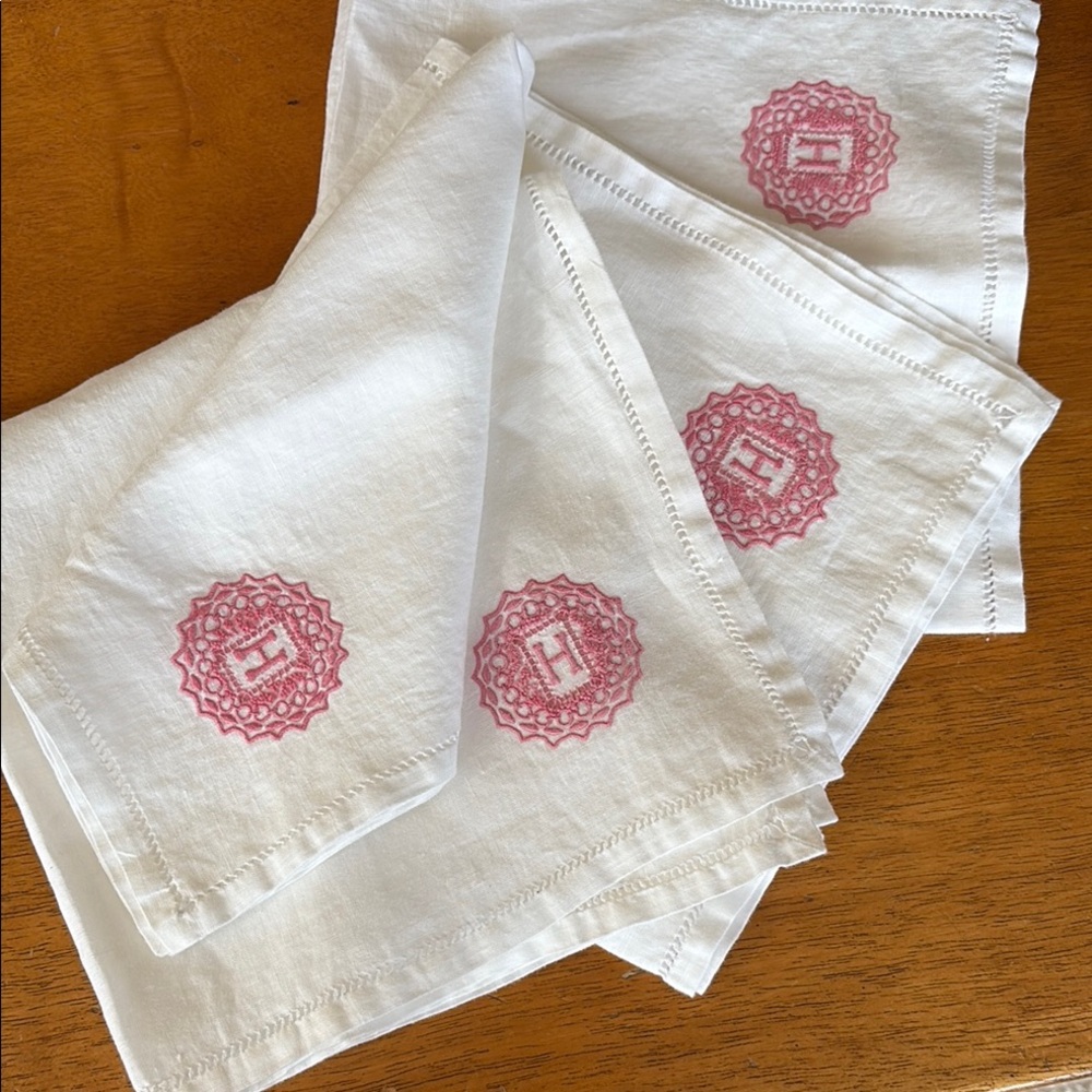 White Linen Napkins with Pink Embroidery (H)